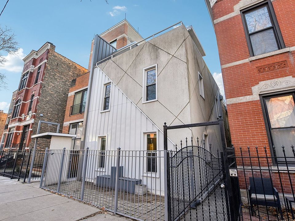 1st image of 1060 N Hermitage Ave #1