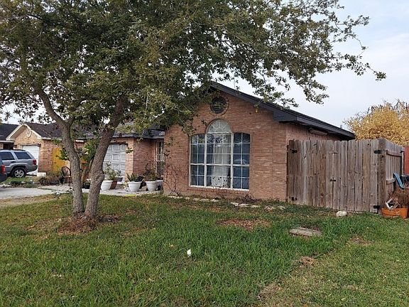 2nd image of 2790 Normandy St