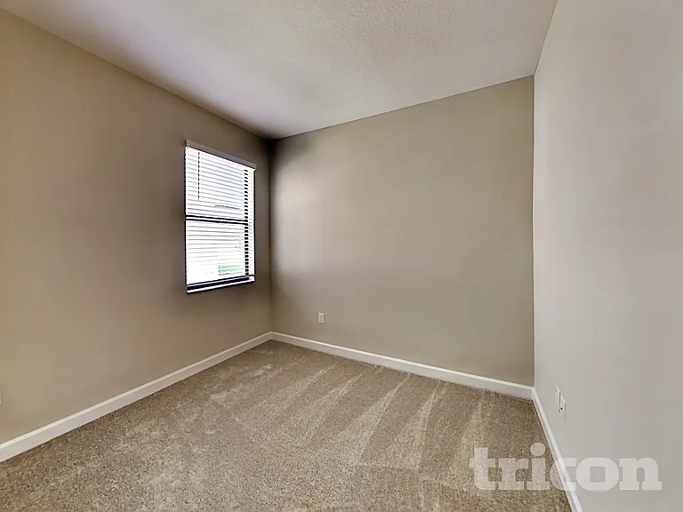 9735 Ivory Dr — Photo 23