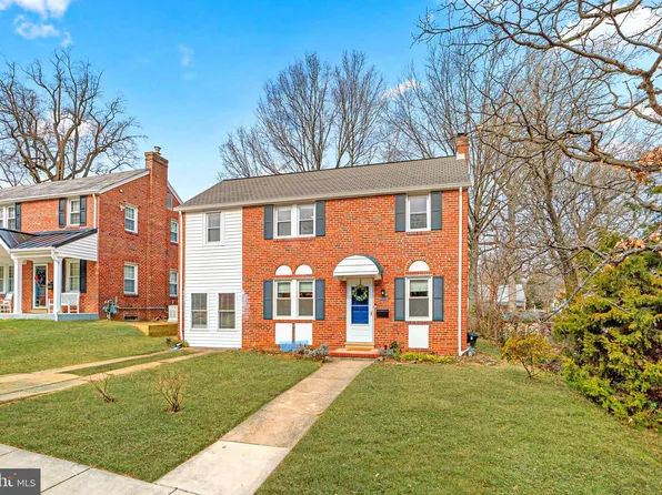 6600 Rannoch Dr, Catonsville, MD 21228