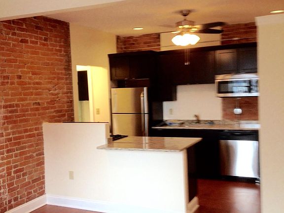 2nd image of 20 Saint Louis Pl APT 2