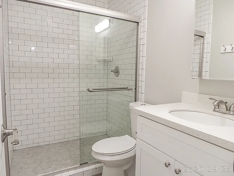 723 S Berthe Ave #18 — Photo 6