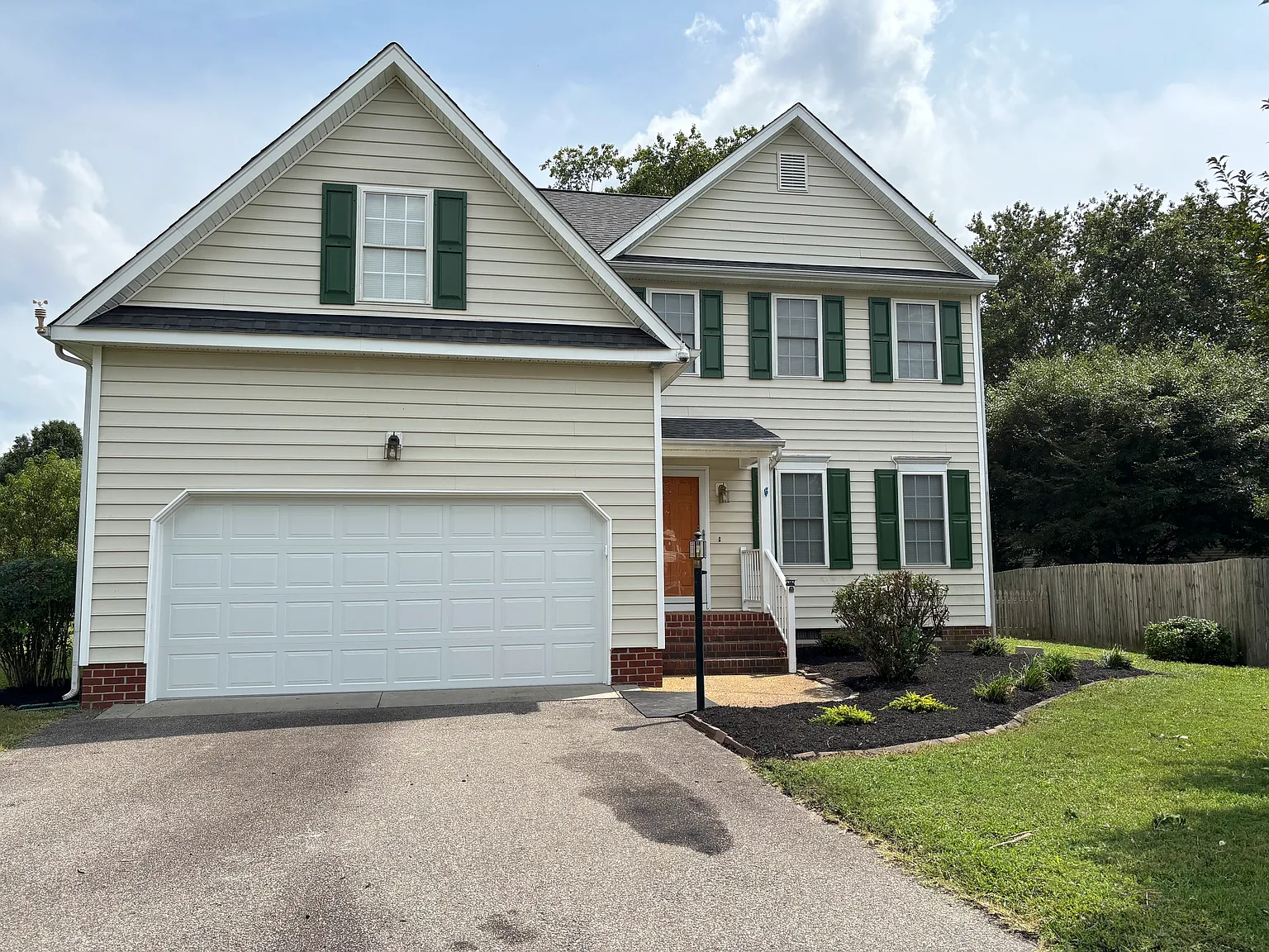4 bed, 2.5 bath, 1848 sqft, $2,595 — Photo 1