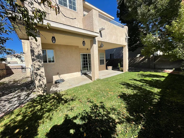 7320 Peregrine Rd NE — Photo 15