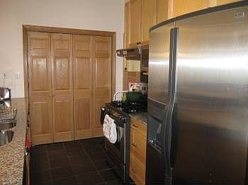 4th image of 5041 S Dorchester Ave #P-10