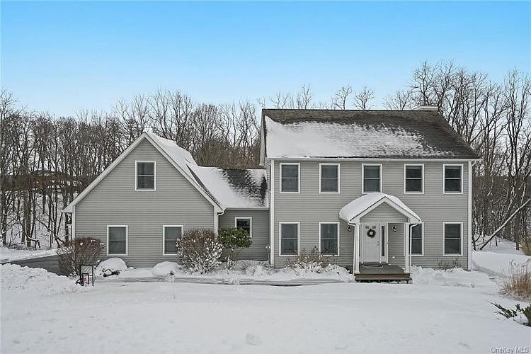 1st image of 24 Shirley Ln