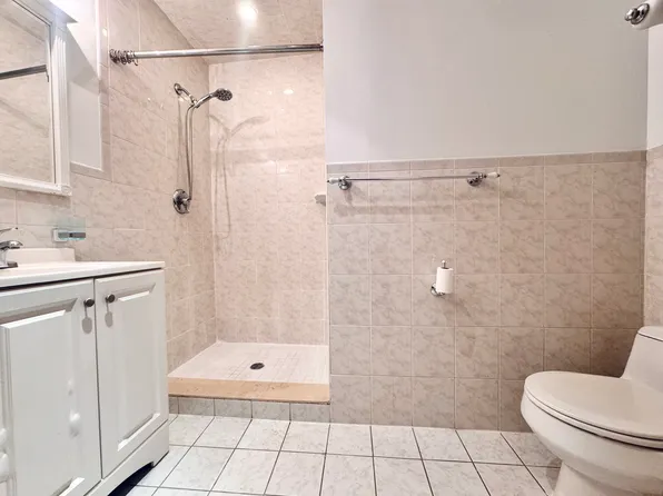 527 West 48th Street 1FW image 5 of 6