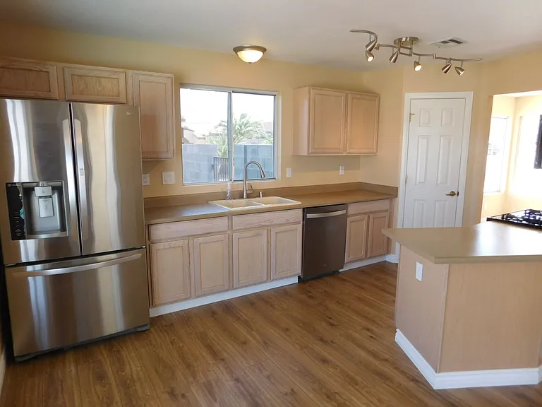 400 Opal Dr — Photo 28