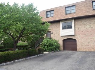 3601 N Oaks Blvd #36, North Brunswick, NJ 08902
