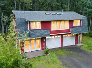 8260 Banner Rd SE, Pt Orchard, WA 98367