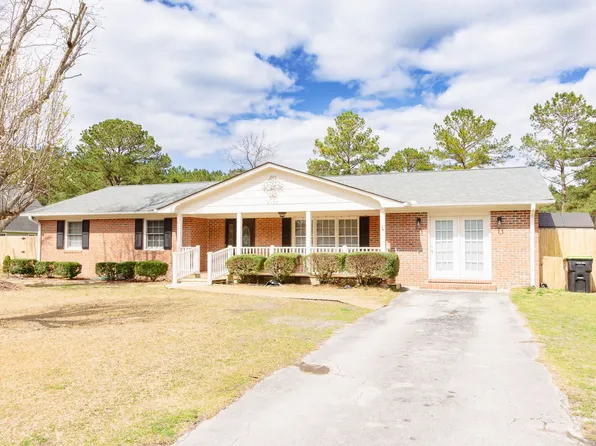 2122 N Parker Rd, Jacksonville, NC 28546