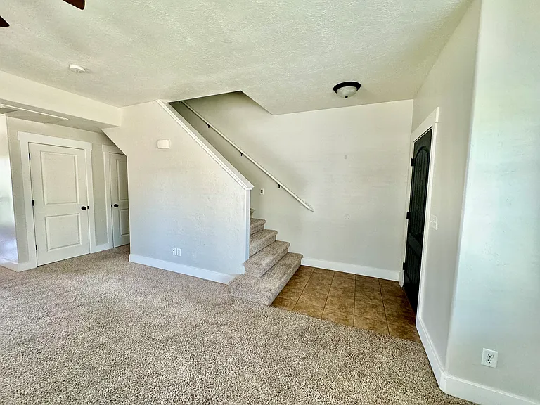 177 S 4 W — Photo 17