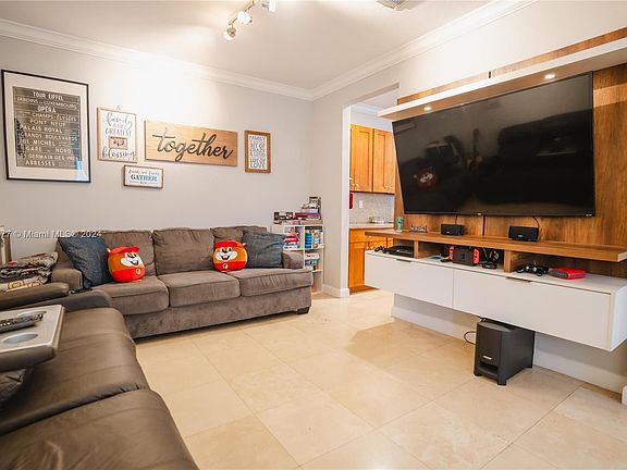 5th image of 10764 NW 74th Ln #10764