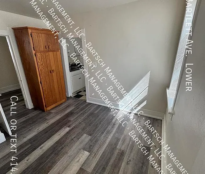 2434 N Bartlett Ave — Photo 6