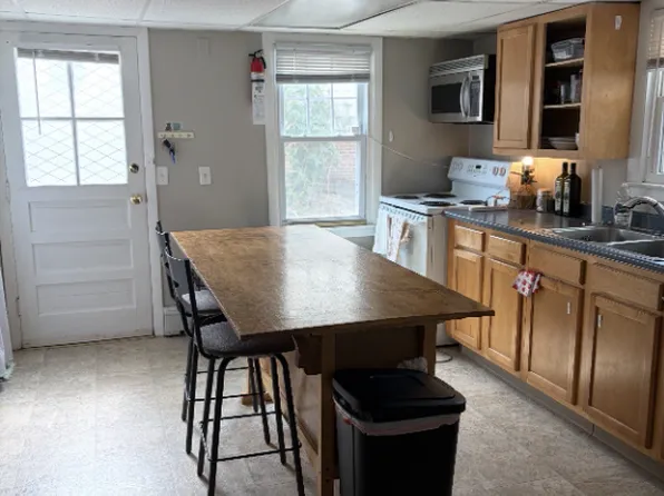 71 S Prospect St, Amherst, MA