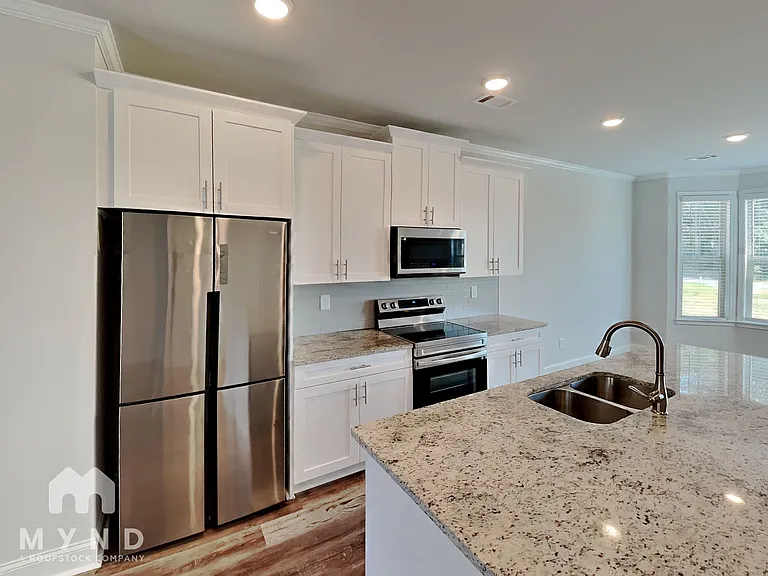 597 Fundao Ln — Photo 11
