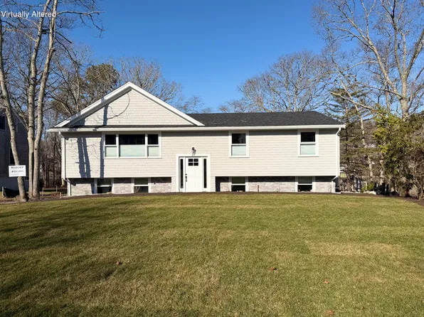 11 Madeline Road, East Falmouth, MA 02536