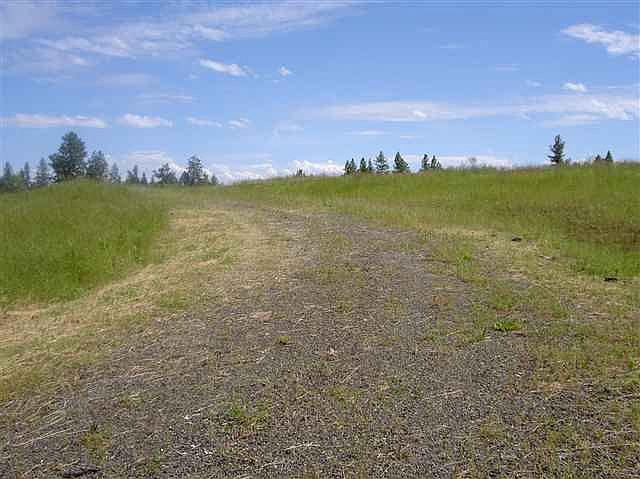 2nd image of Carrot Ridge Rd