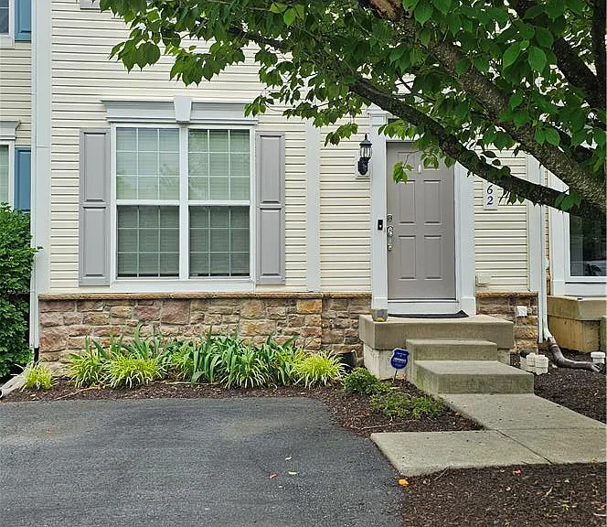 5262 Chandler Way S — Photo 2