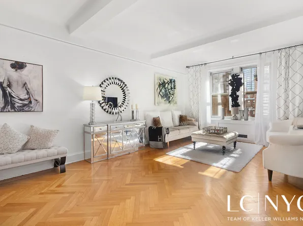 575 Park Avenue image 1 of 19