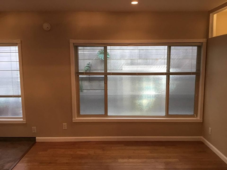 1st image of 25 Sharon St #2H