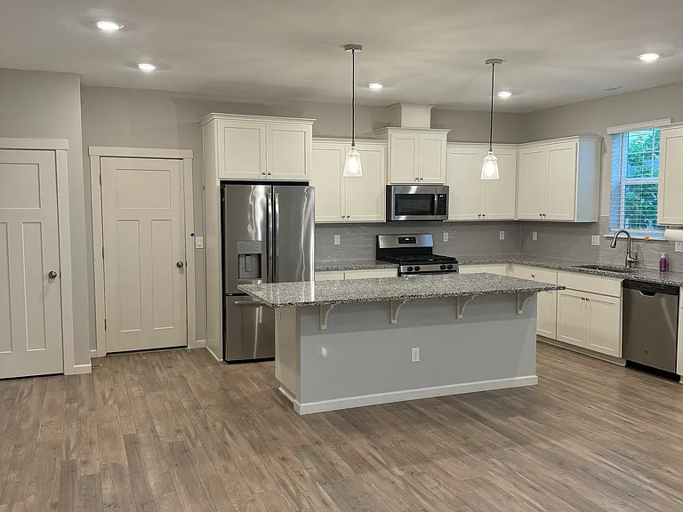 6947 SE Red Alder St — Photo 10