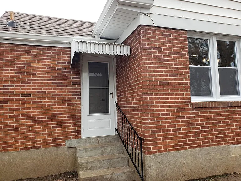4209 Brookhaven Ave — Photo 3