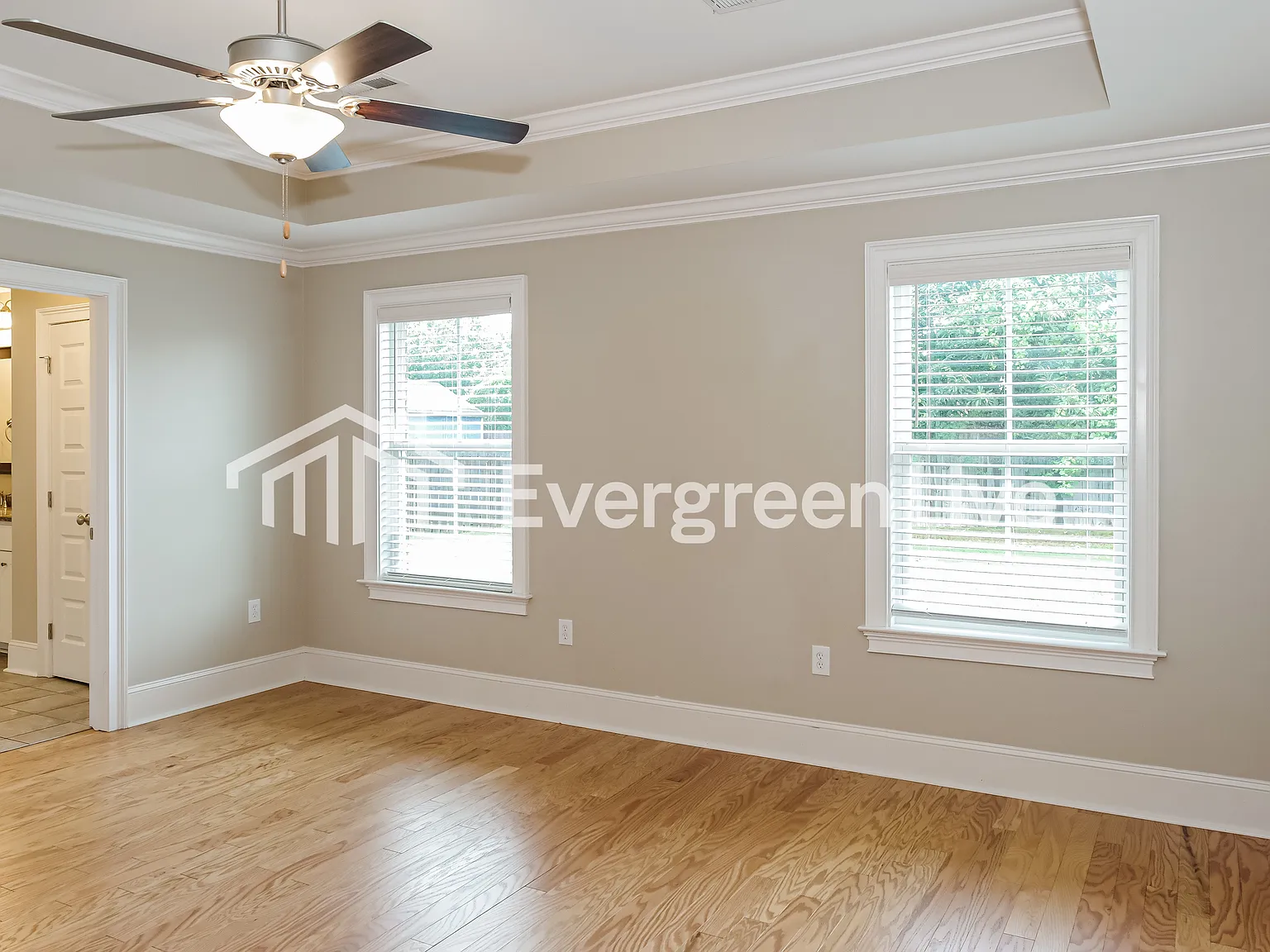 4 bed, 2.5 bath, 2681 sqft, $2,145 — Photo 4