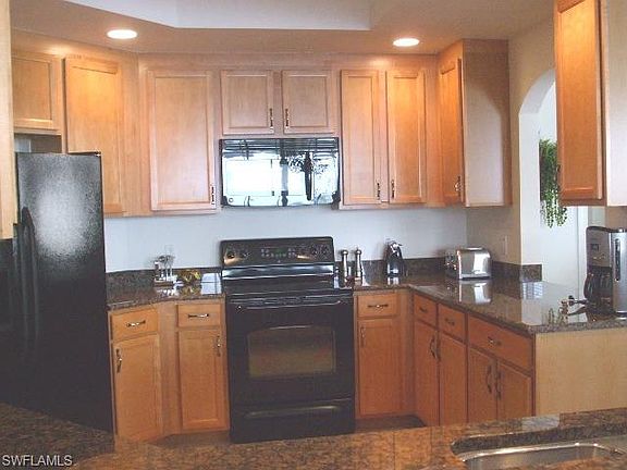 4th image of 2090 W First St APT 1605