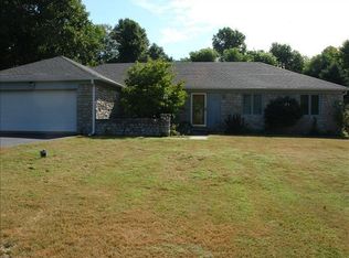 12542 N Woodlawn Dr, Mooresville, IN 46158