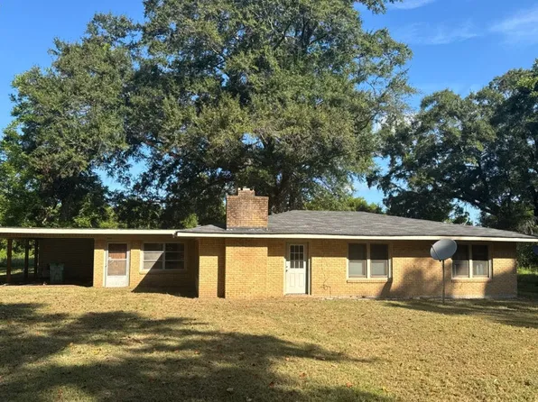9945 Cave Off Rd, Bastrop, LA 71220