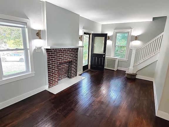 4th image of 542 N Fairmount St