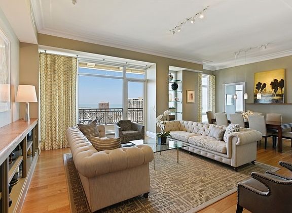 4th image of 2550 N Lakeview Ave #T30-3