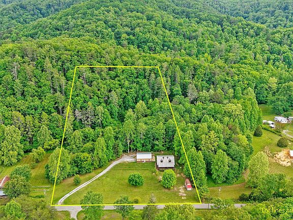 51st image of 610 Towee Falls Rd