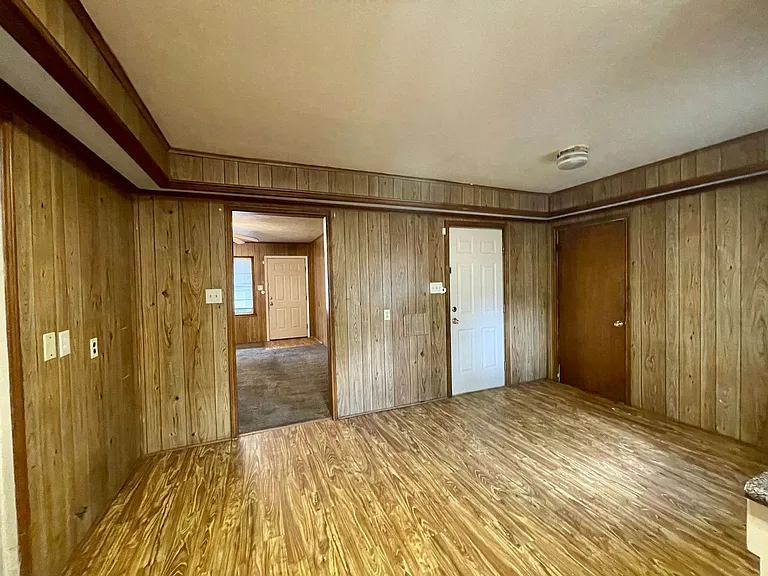 4780 El Paso Ave — Photo 4