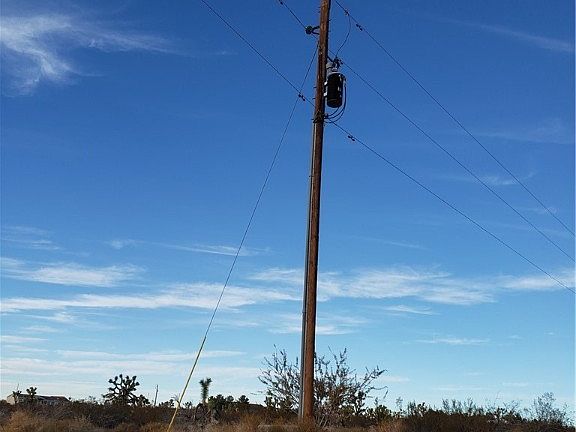 3rd image of 21352 N Palm Desert Drive