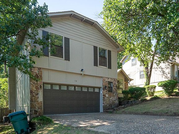 3rd image of 10 Garnet Ct
