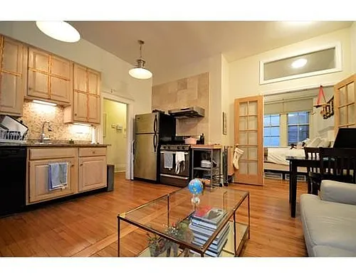68 Phillips St #1 Photo 1