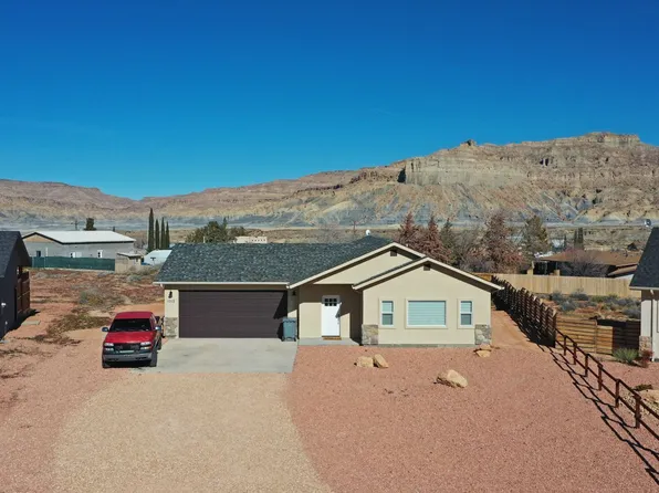 1015 E Canyon Dr, Kanab, UT 84741