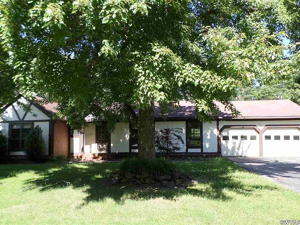 1st image of 788 Hart Dr