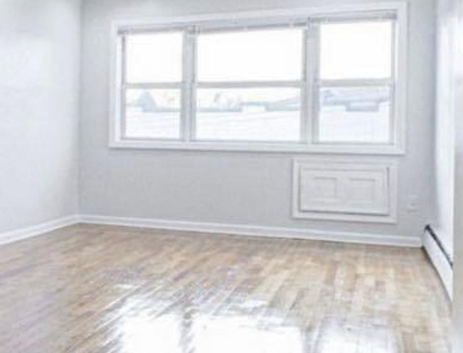 1st image of 2534 W 15th St #3