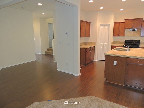 5th image of 4698 Lambskin Street SW #23