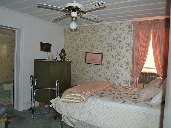 5th image of 2901 E Ash St