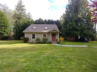5039 NE Wild Coyote Way, Hansville, WA 98340