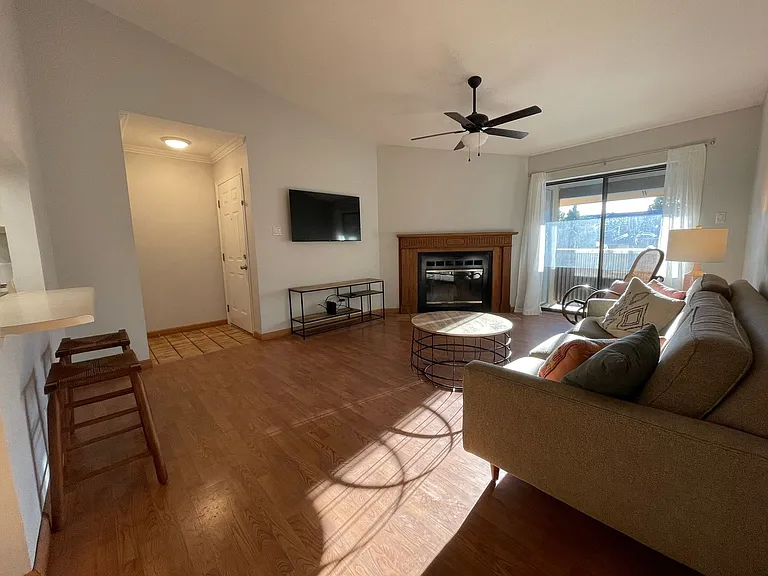 505 Oppenheimer Dr #212 — Photo 2