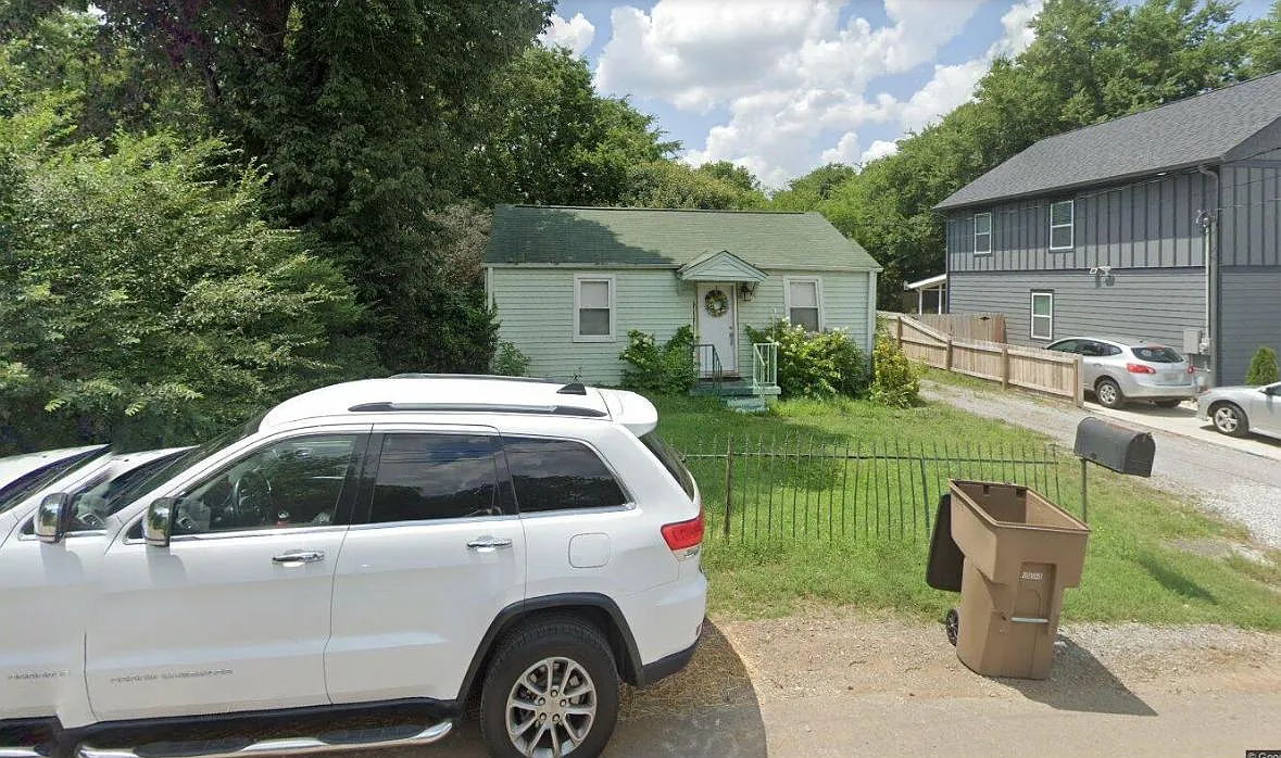 2 bed, $1,700 — Photo 1