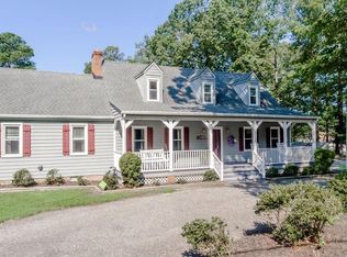 10840 Old Centralia Rd, Chester, VA 23831