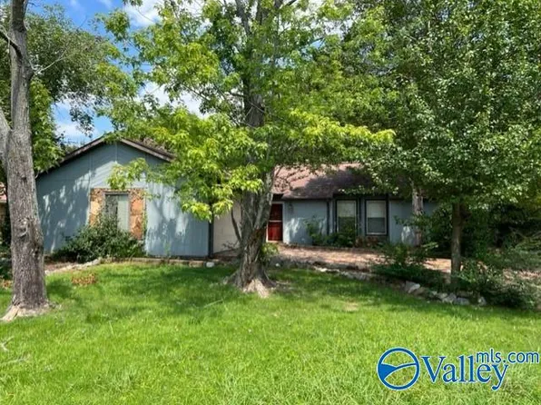 1017 Kinsey Dr SE, Huntsville, AL 35803