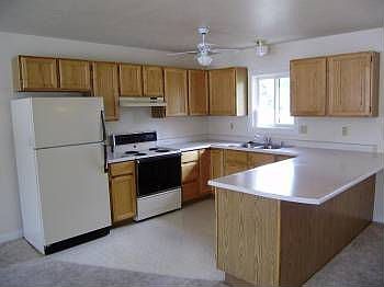 2nd image of 1022 Lynn Ln