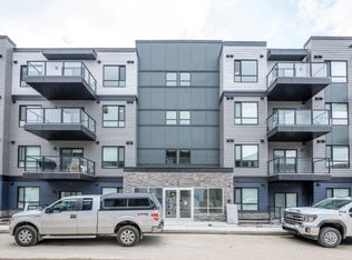 42 Cranbrook Gdns SE #1112, Calgary, AB T3M3N9